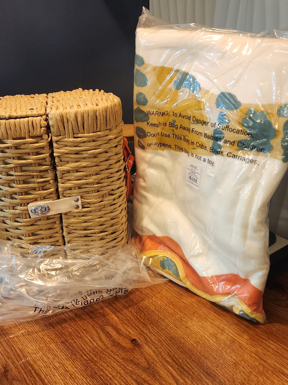 Hearth & Hand Woven Wine Carrier And BEACH Towel Set